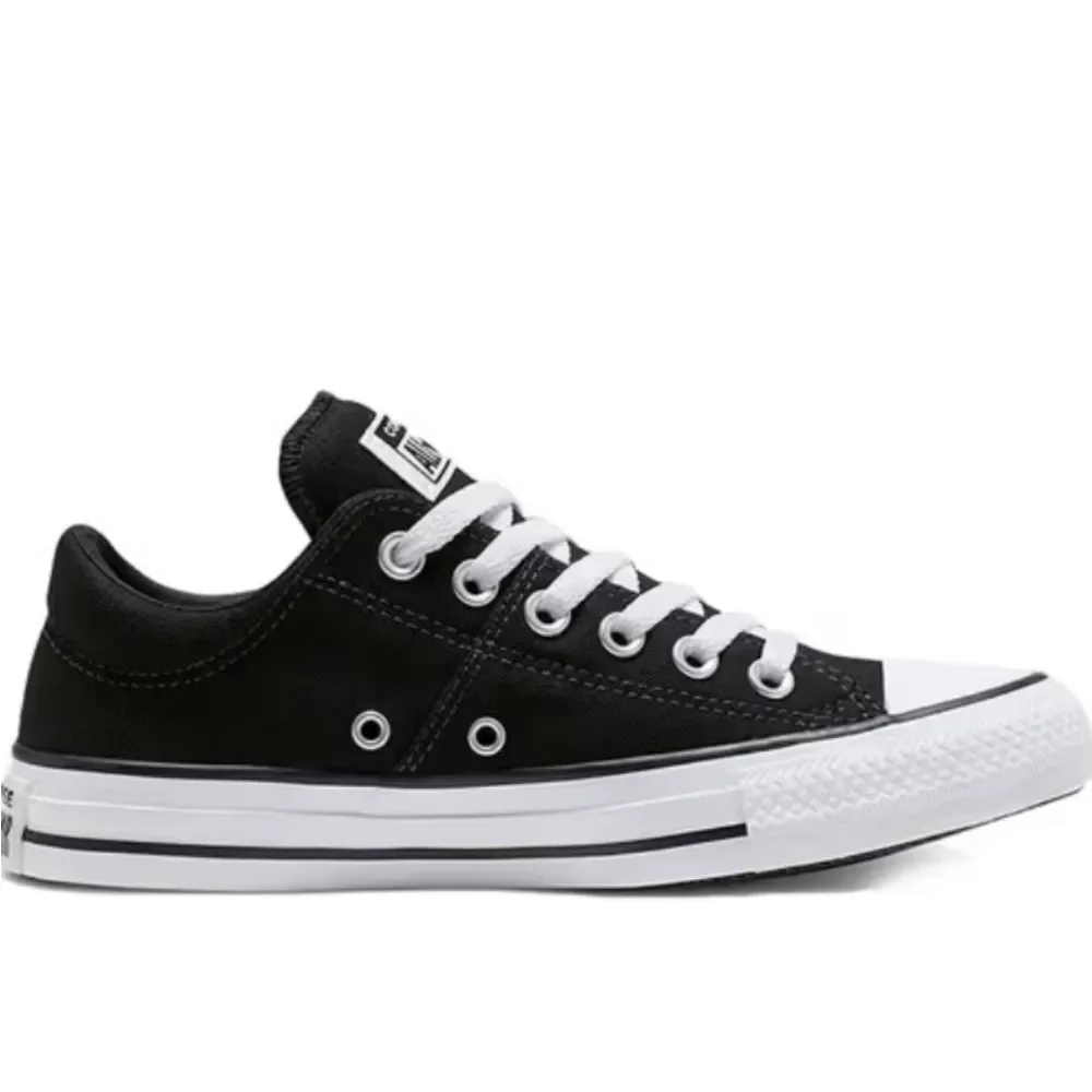 Converse sleek black