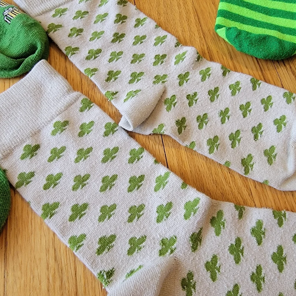 N/A pairs festive