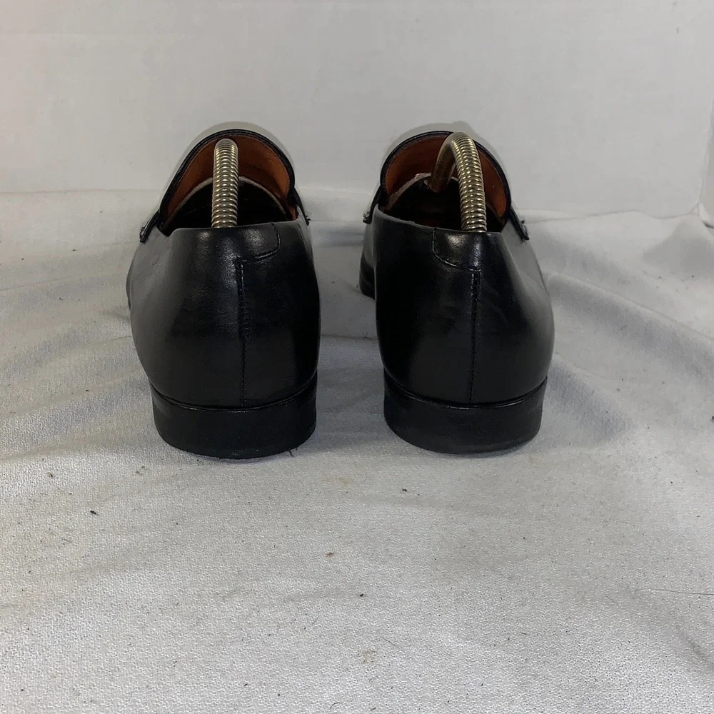 Wolf & Shepherd timeless black