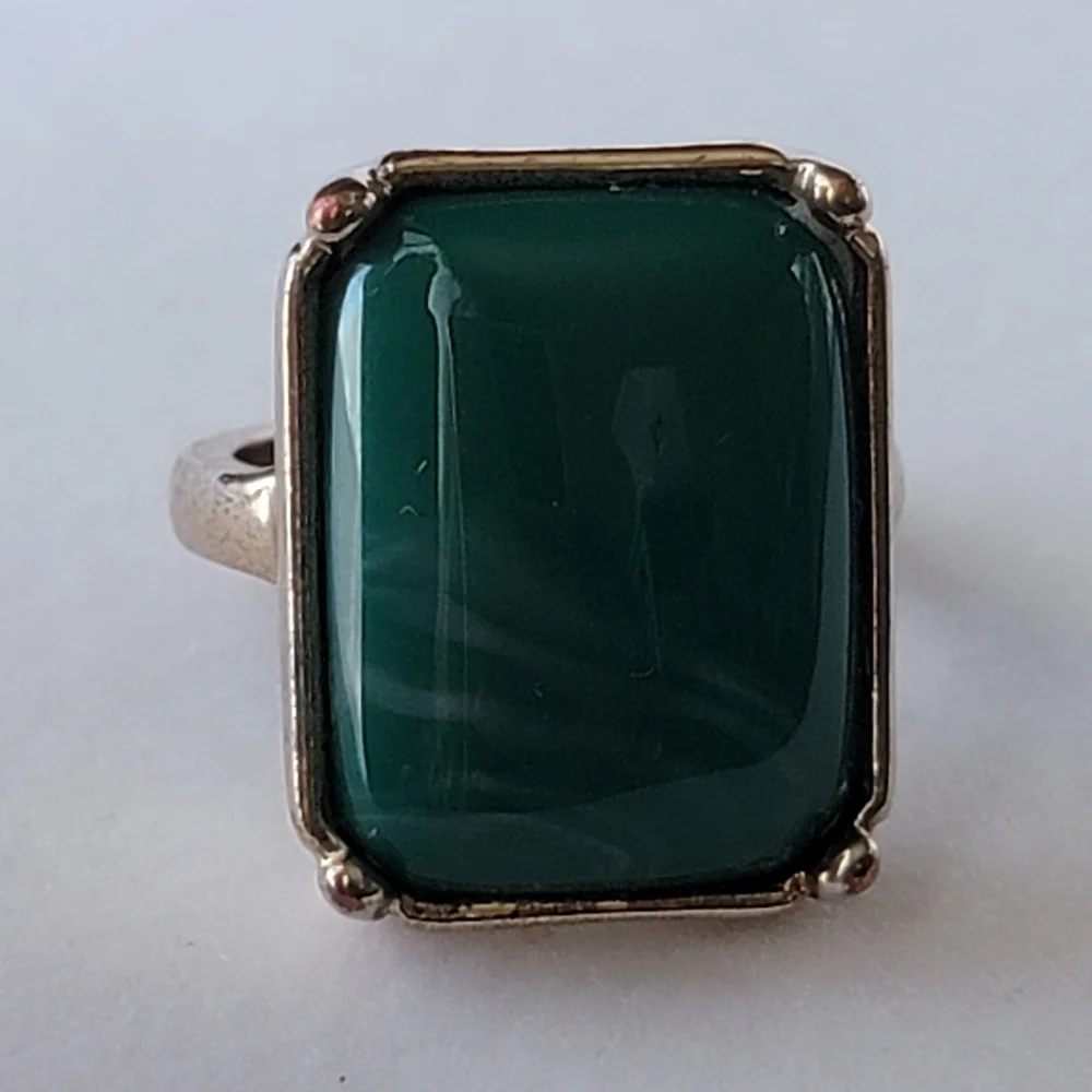Ring gemstone malachite