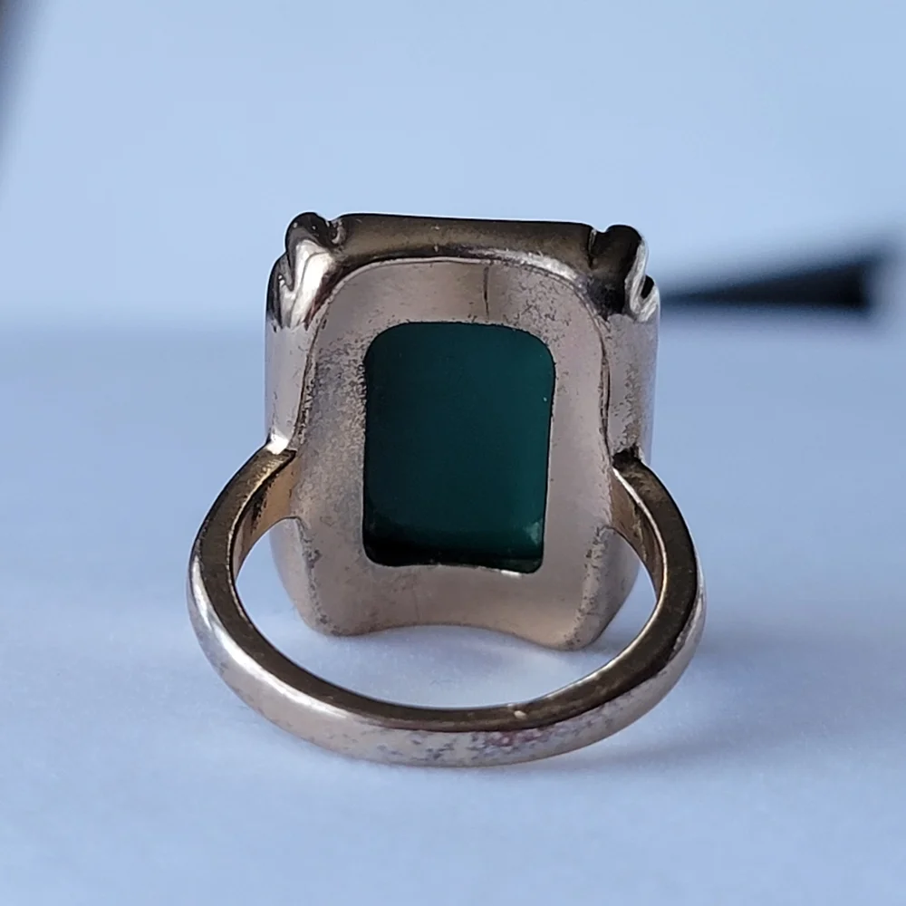 Ring great greenish kinda