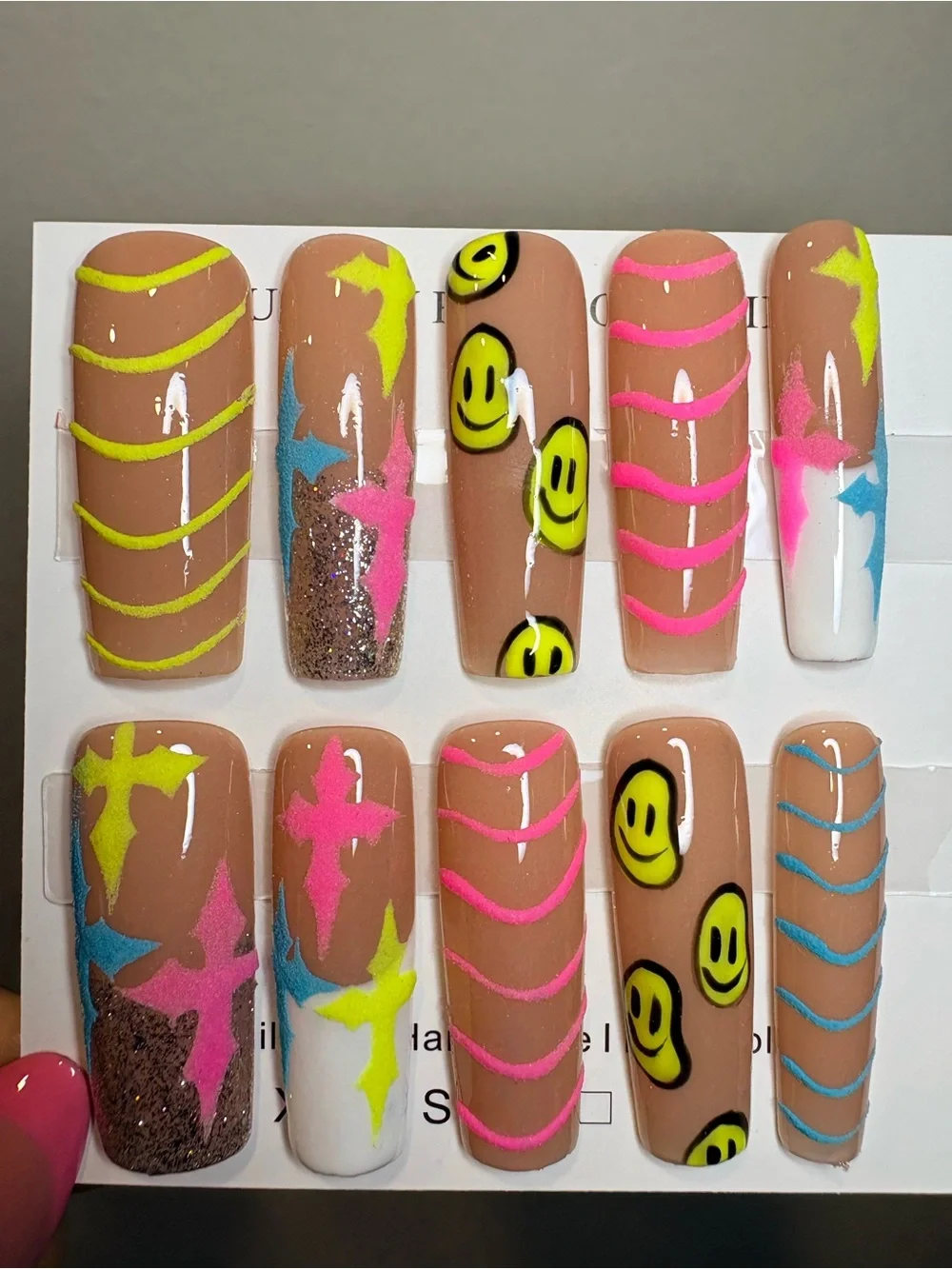 N/A set glossy