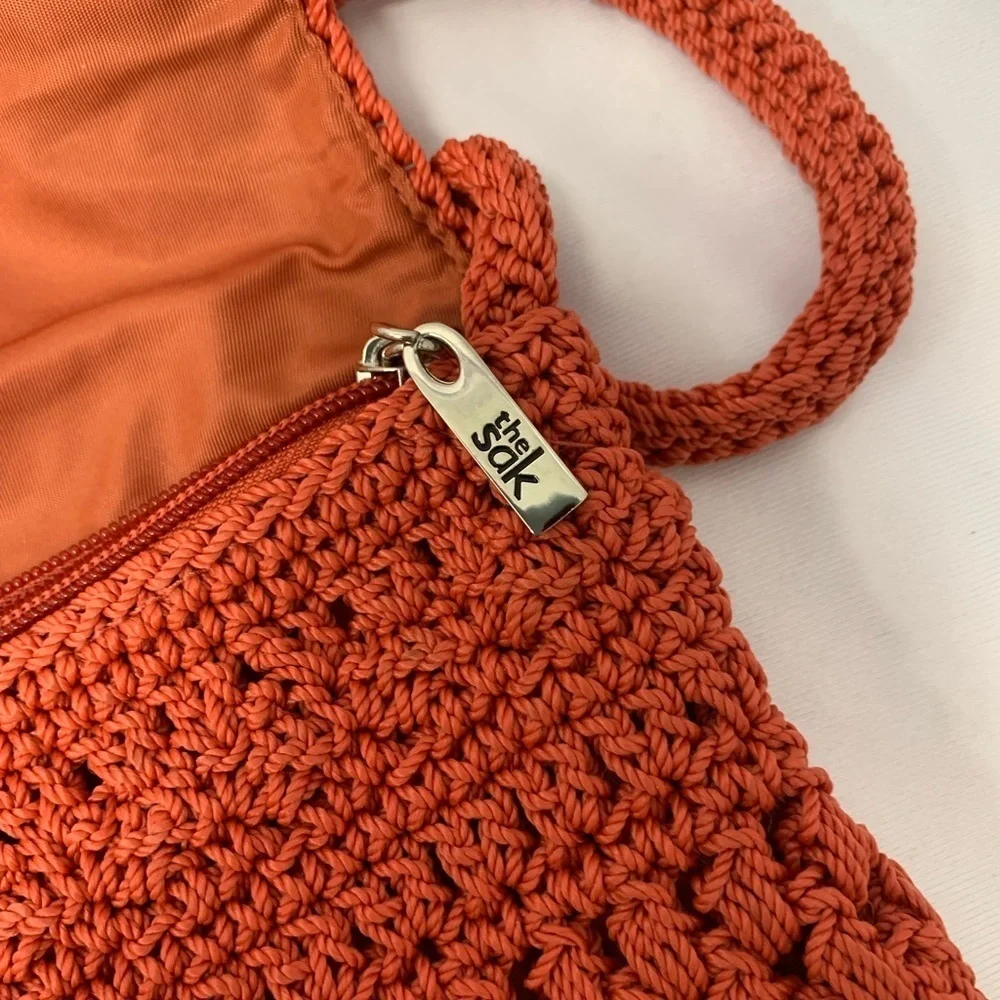 The Sak sak crocheted