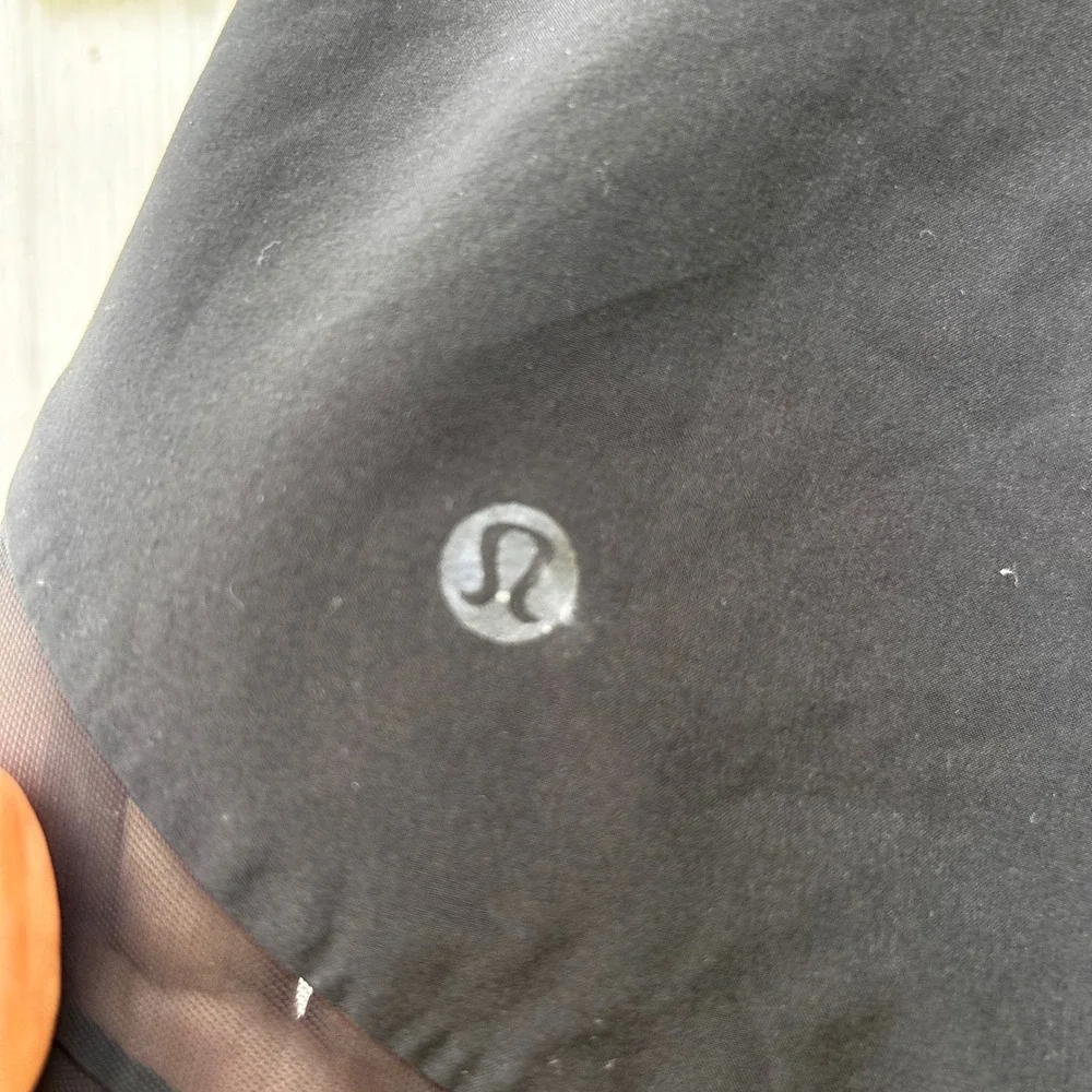 lululemon athletica good preowned