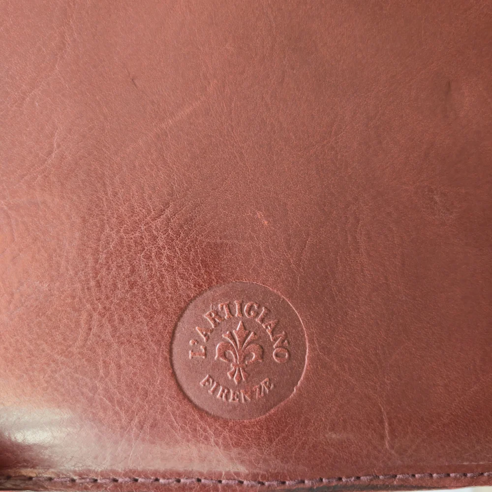 Handmade Italian leather small crossbody bag