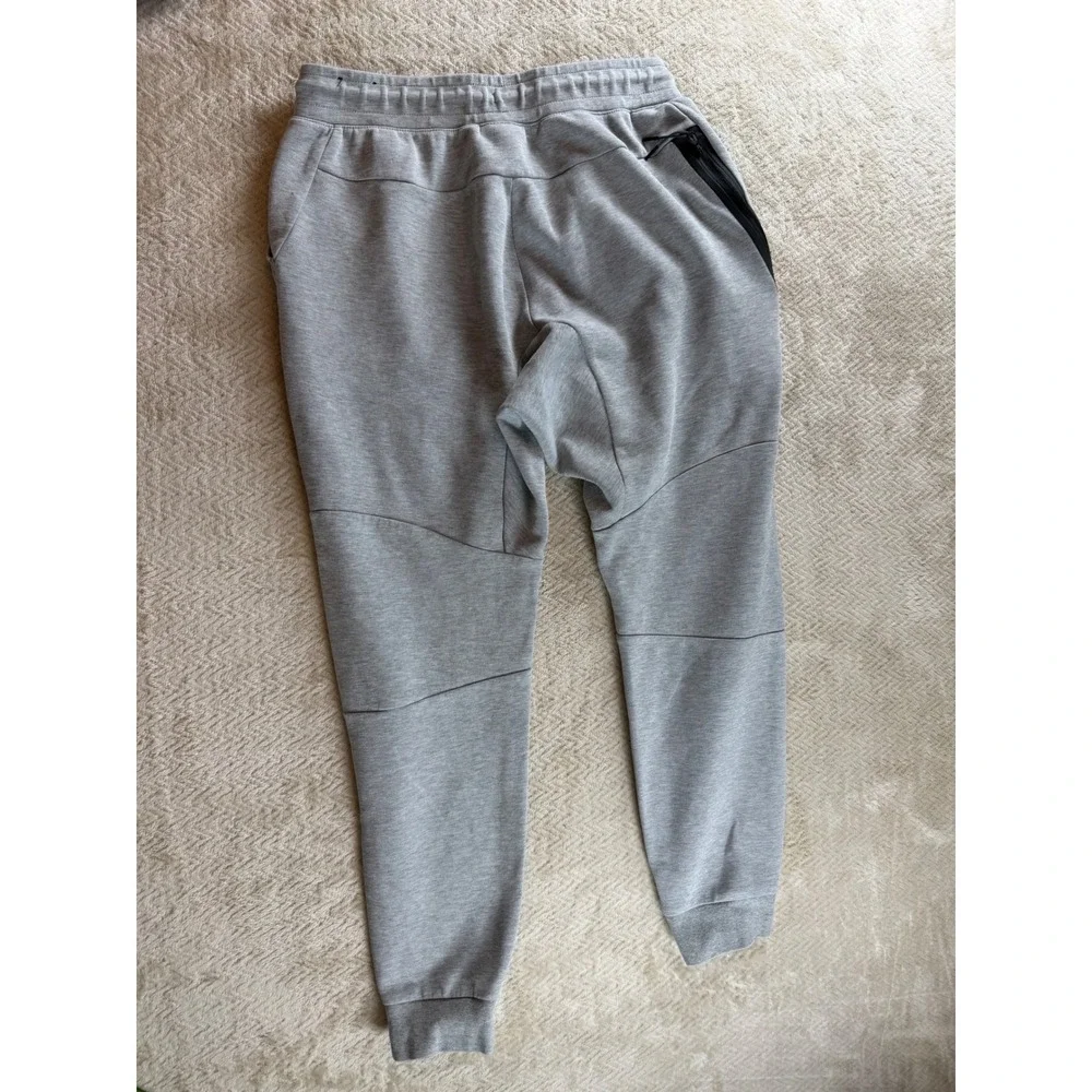 Nike sportswear tech