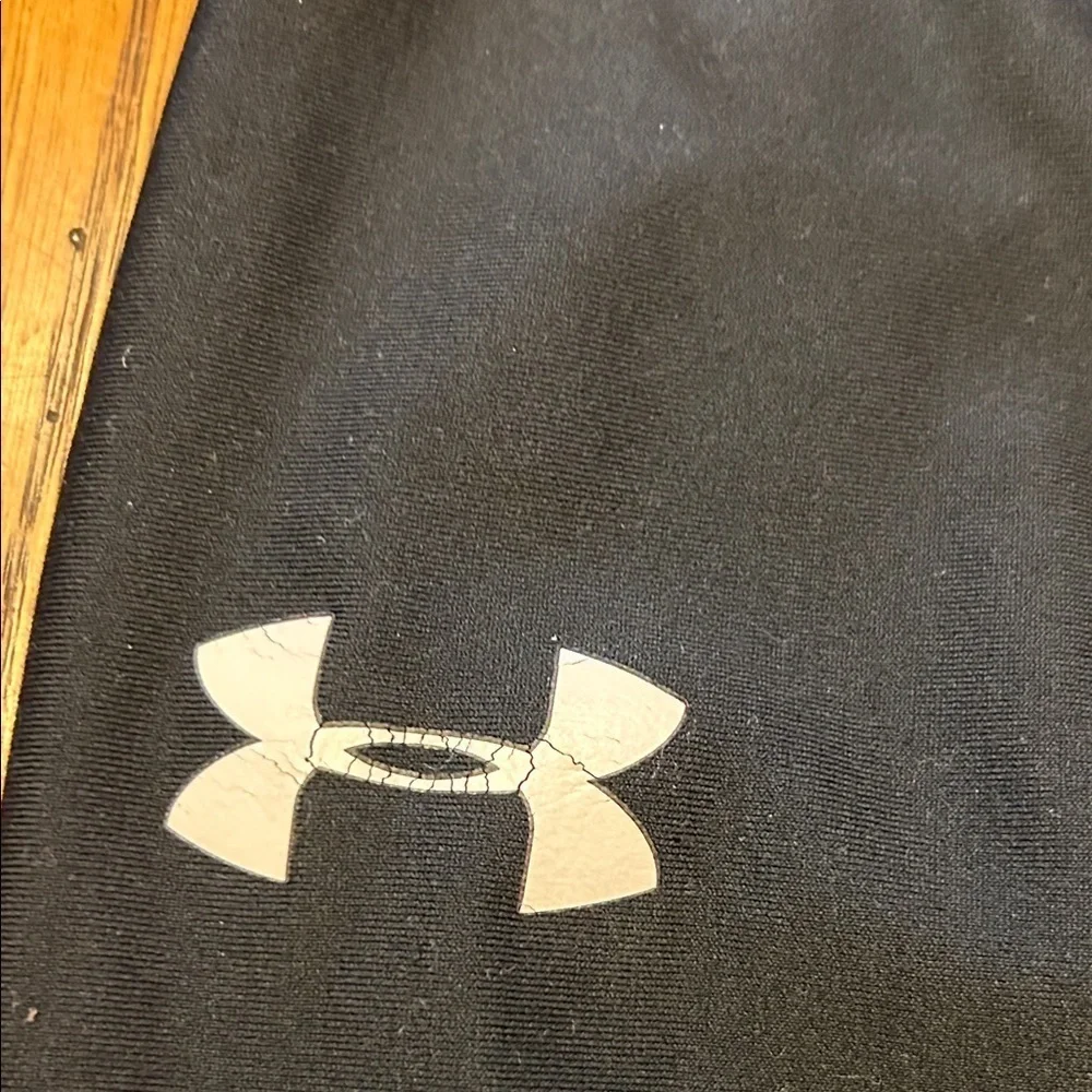 Under Armour sleek black