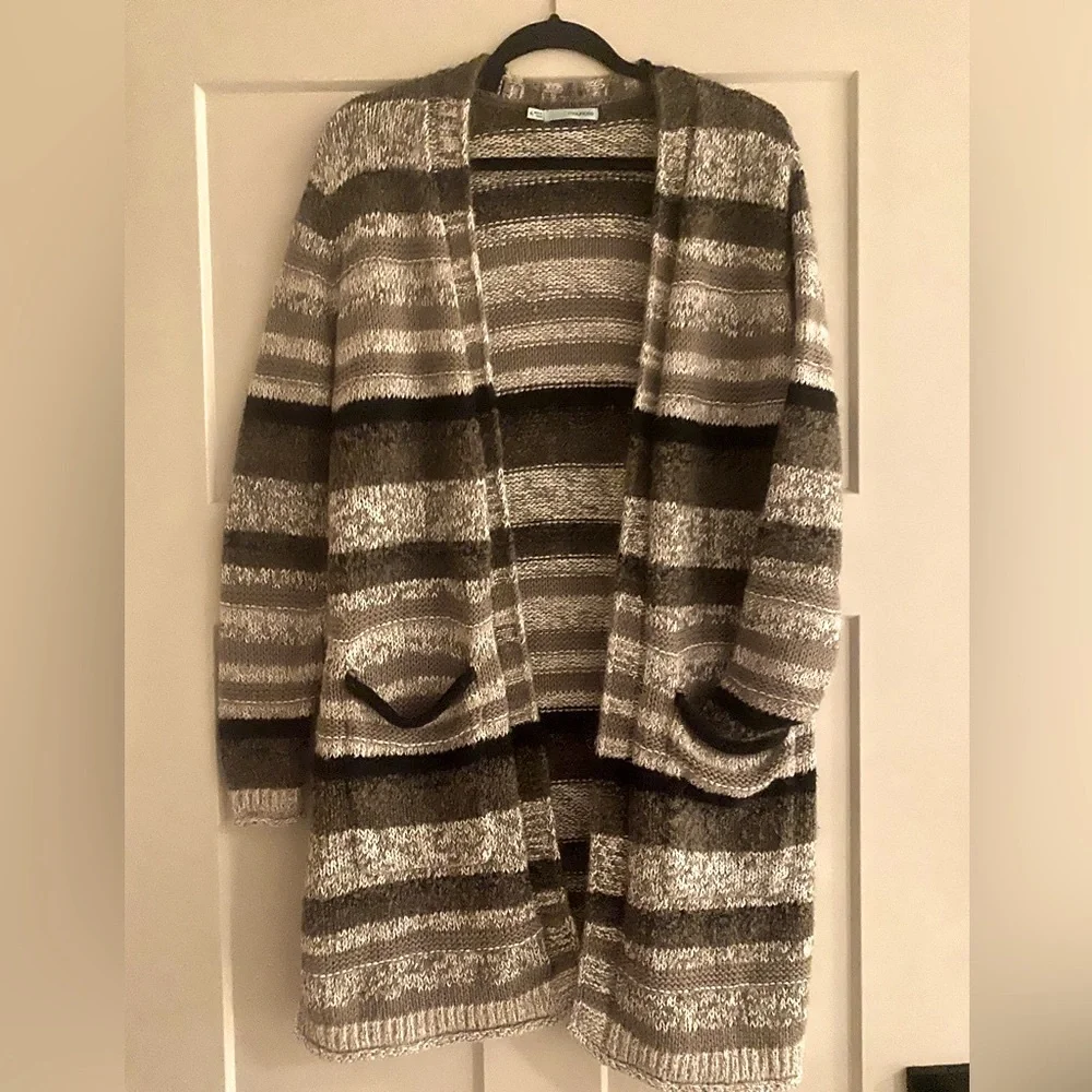MAURICE’S women’s long cardigan - XL - Warm and classic!