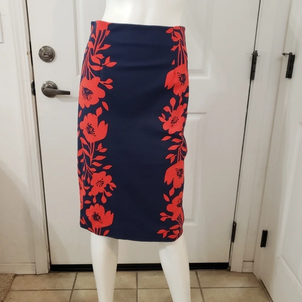 Boden Size 4 Floral Navy and Red Women's Skirt