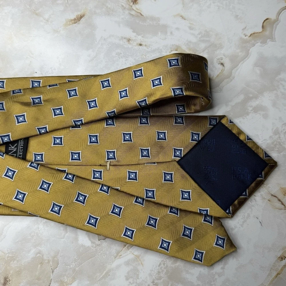 NWOT Jos. A. Bank‎ Executive Collection Silk Tie Mustard Yellow 3 3/8