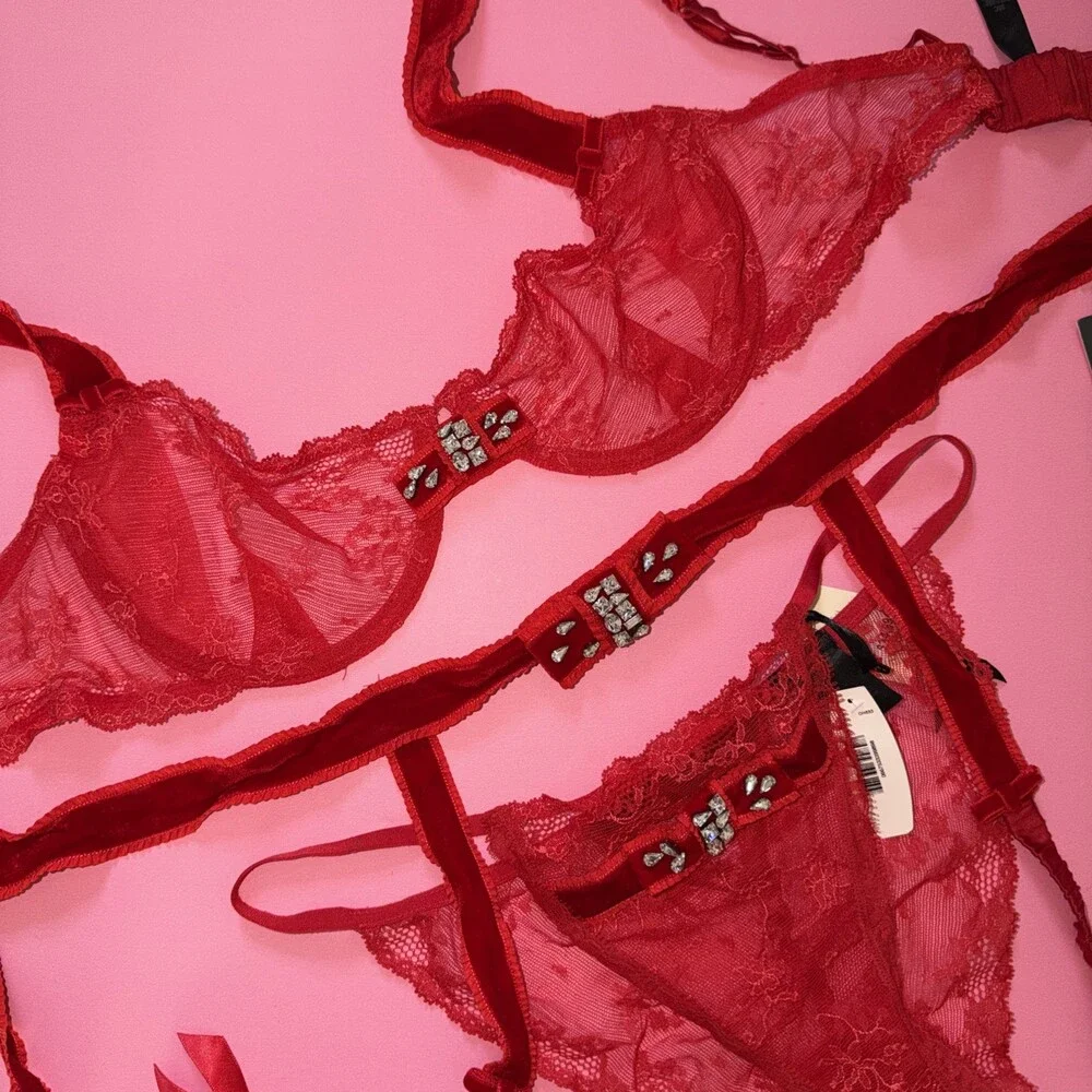 Victorias Secret sale victoria&apos