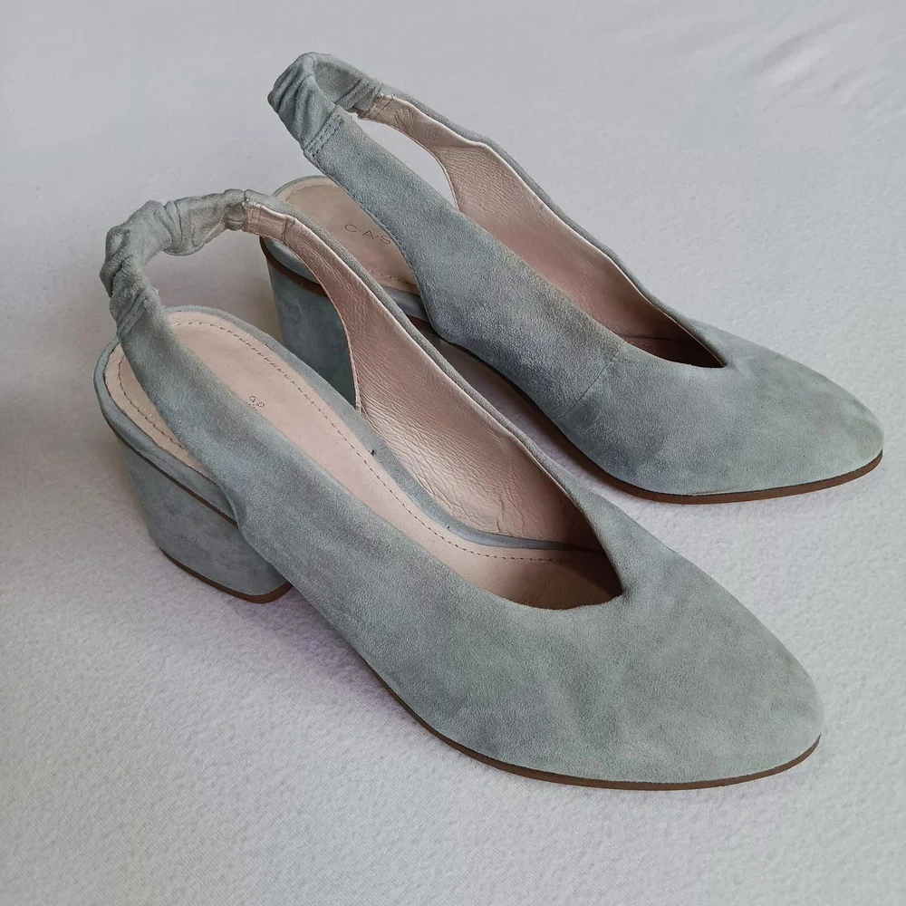 Caslon Sz 7M Light Blue Slingback Suede Heels (See Photos For Small Flaws)