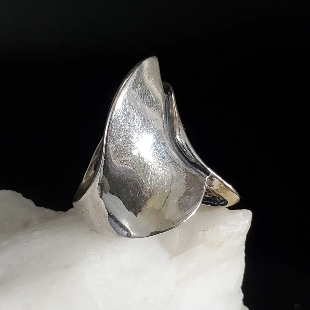GG Unique Jewelry pixi hug