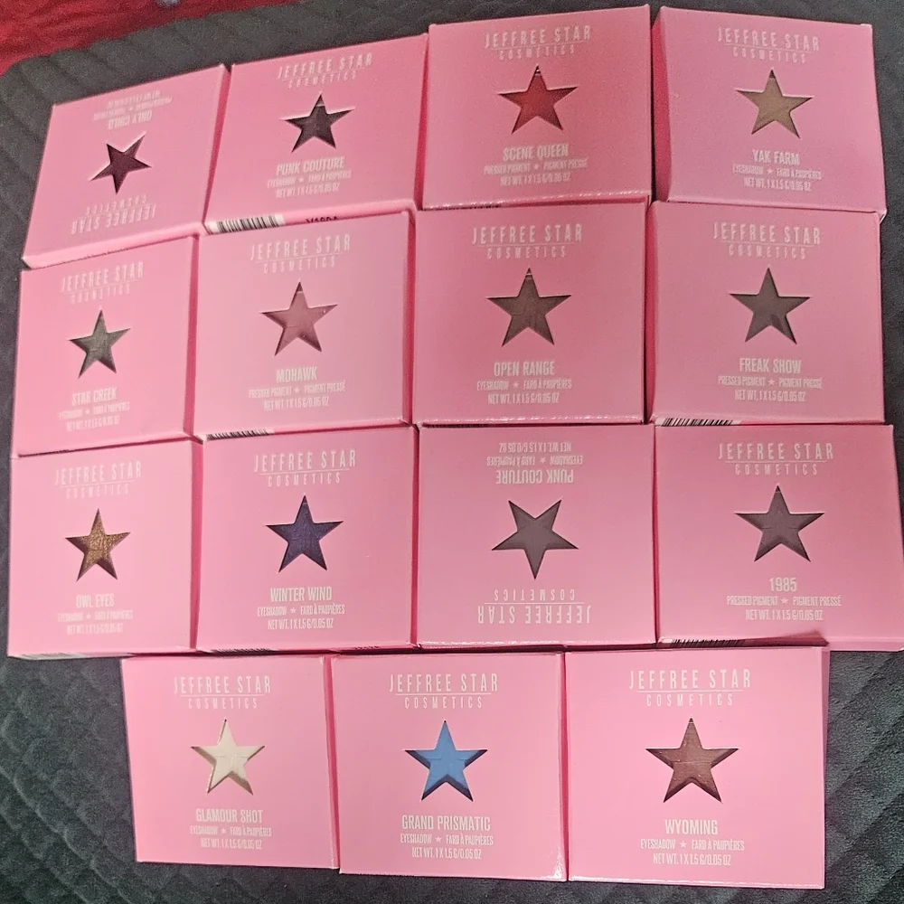 Jeffree Star Cosmetics Eyeshadow Singles Full Artistry Set (Free Liquid Lippies)