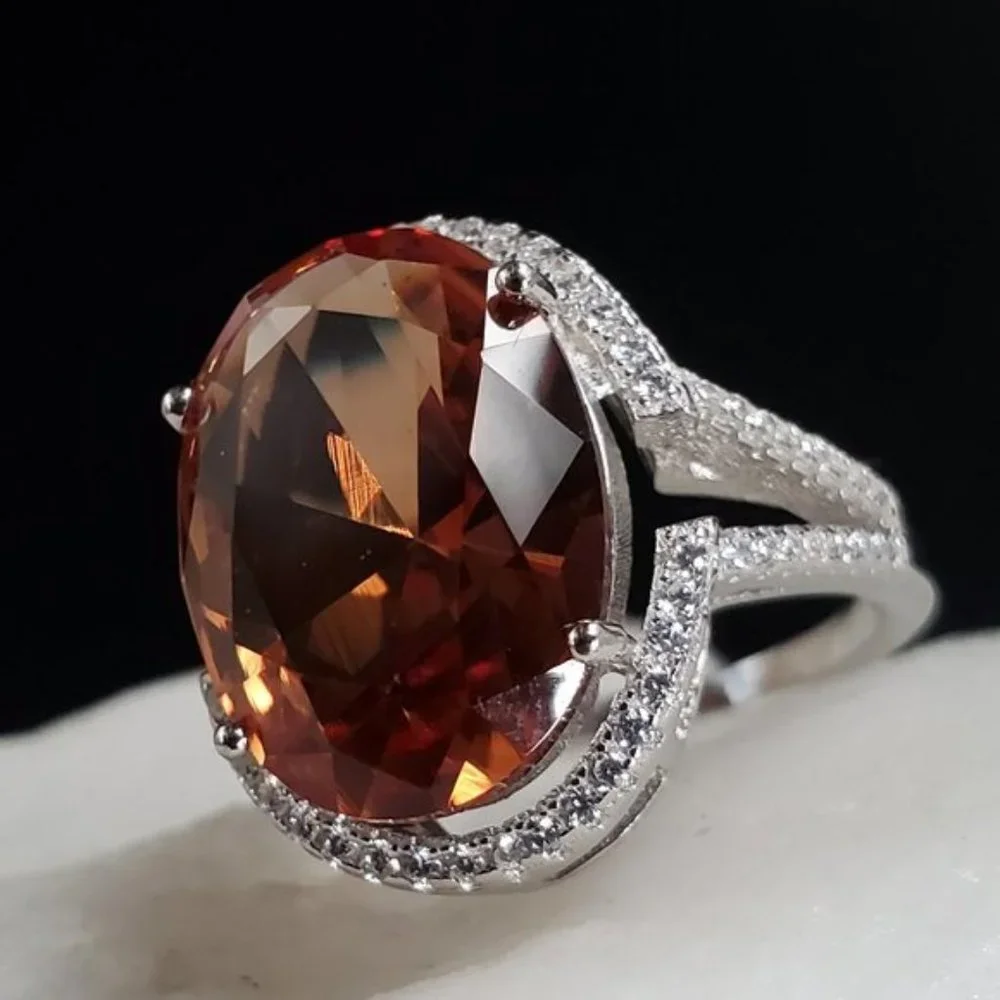 GG Unique Jewelry dietrich solid