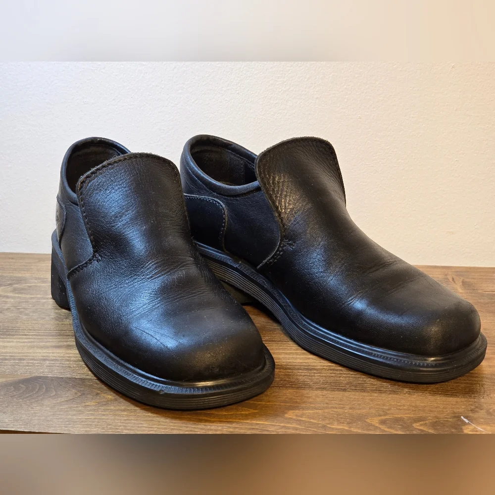 Dr. Martens slip pictures