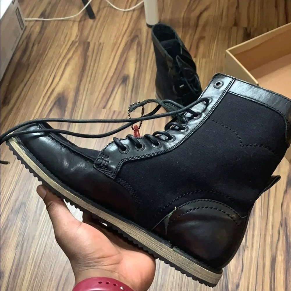 Levi’s Men Fall/Spring Boots