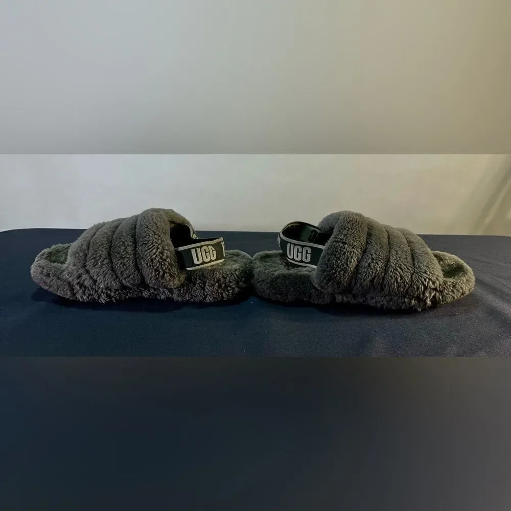 UGG off #sandals
