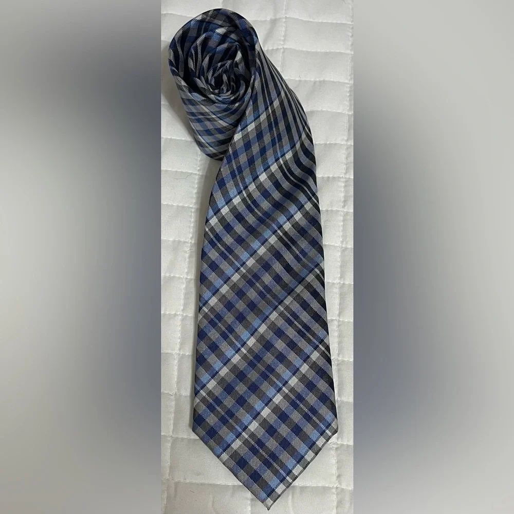 Countess Mara Vintage 100% silk handmade plaid neck tie Blue White Grey Black