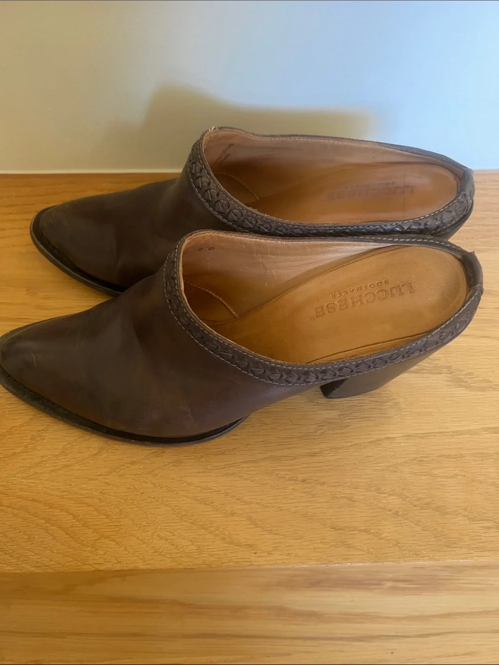 Lucchese sleek pointed