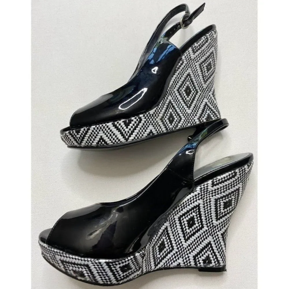 Audrey Brooke Peep Toe‎ Black White Patent Leather Wedge Slingback Shoe Sz 8