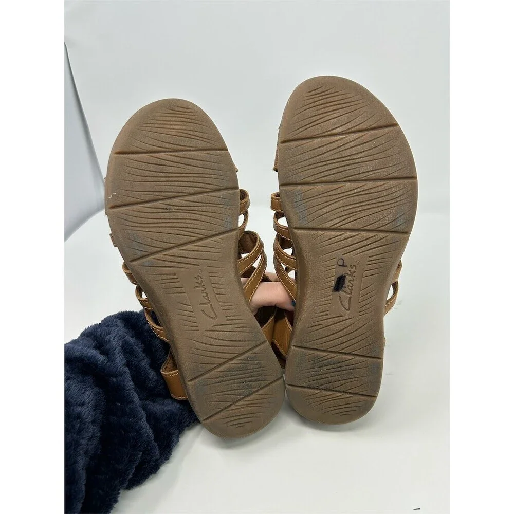 Clarks day travel
