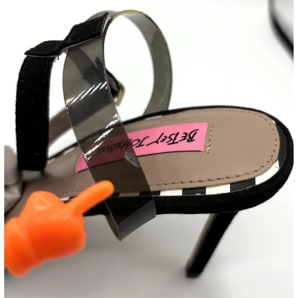 Betsey Johnson betsy johnson