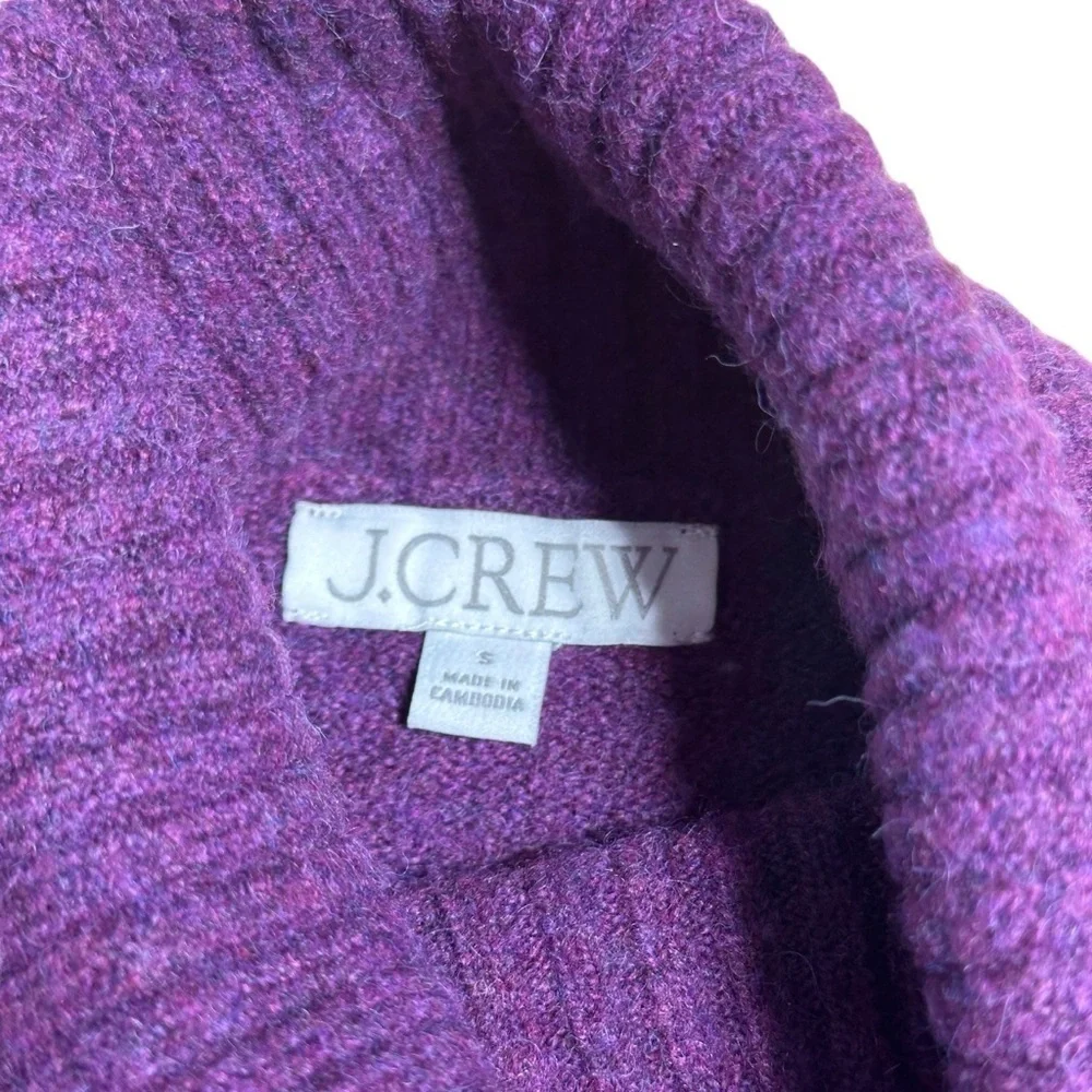 J. Crew great crew