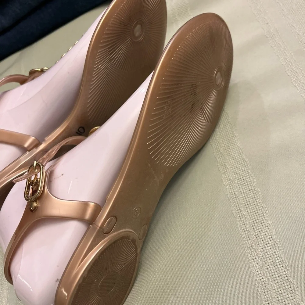 Guess chic sandals
