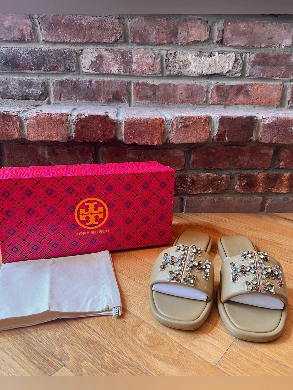 Tory Burch authentic stunning