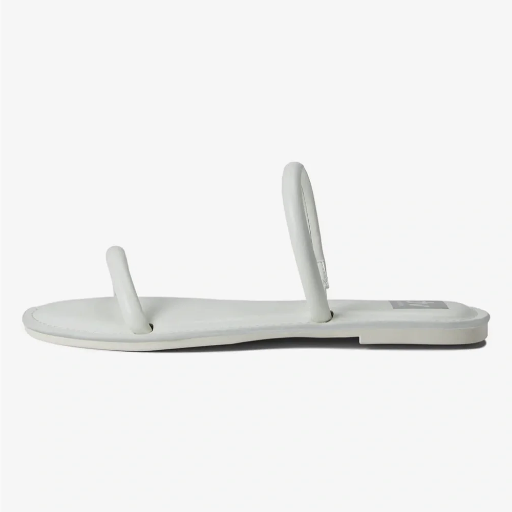 Dolce Vita sleek minimalist