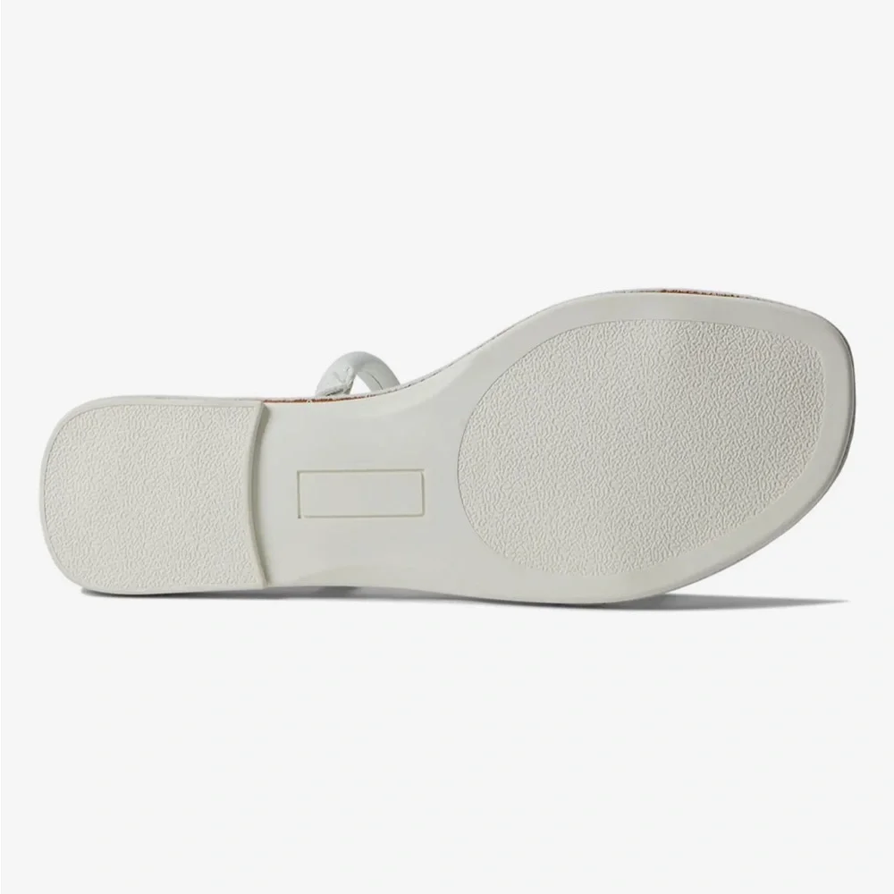 Dolce Vita sleek minimalist
