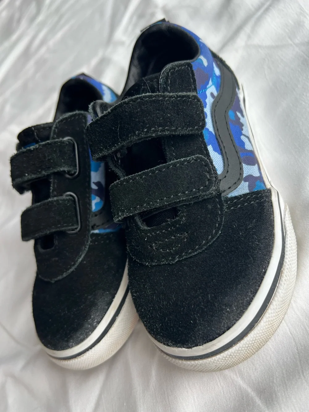 Vans black side rubber