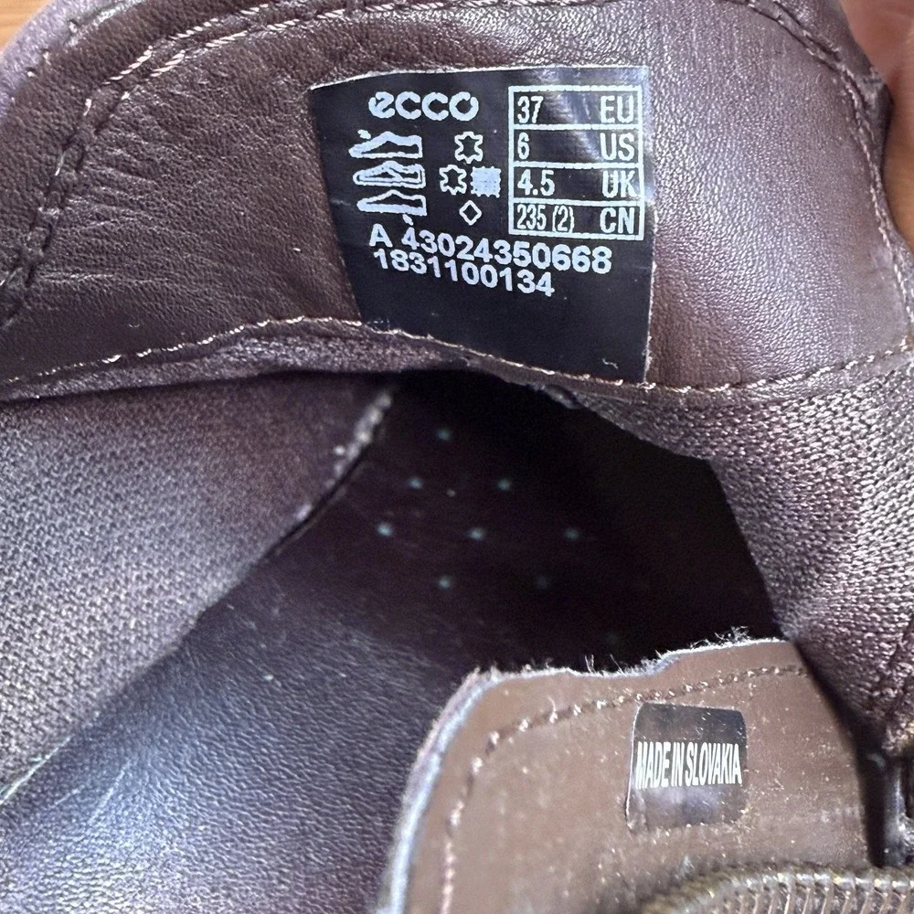 Ecco womens soft7