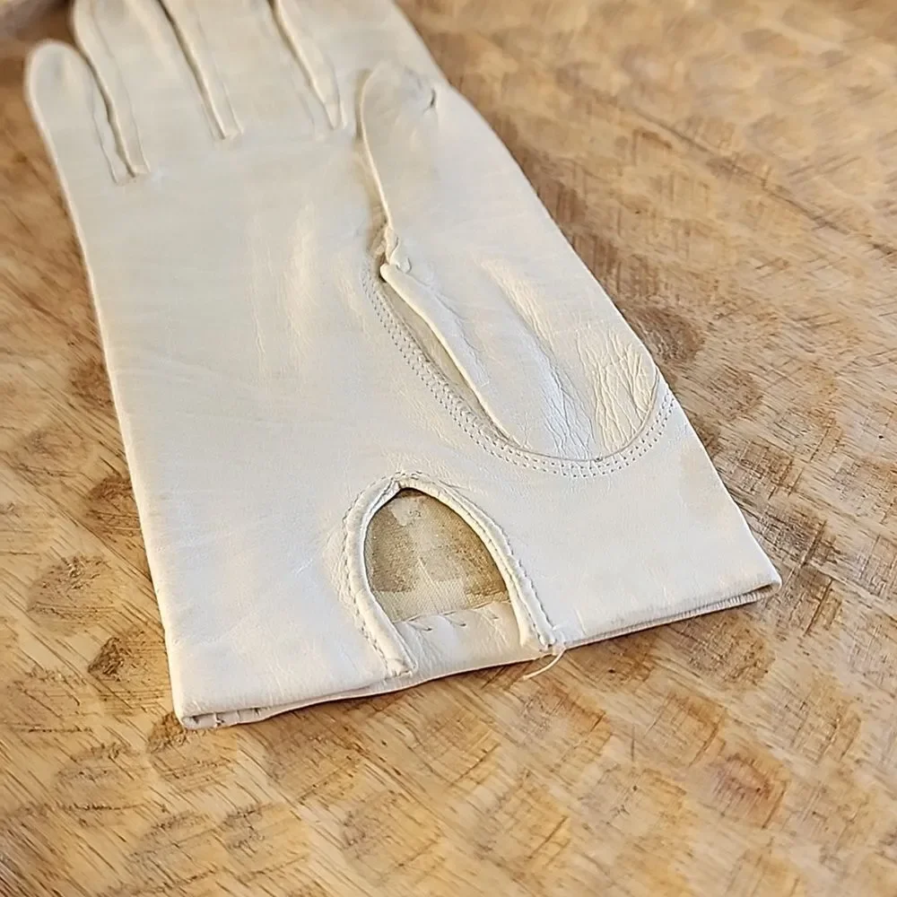 Vintage disclosure wear