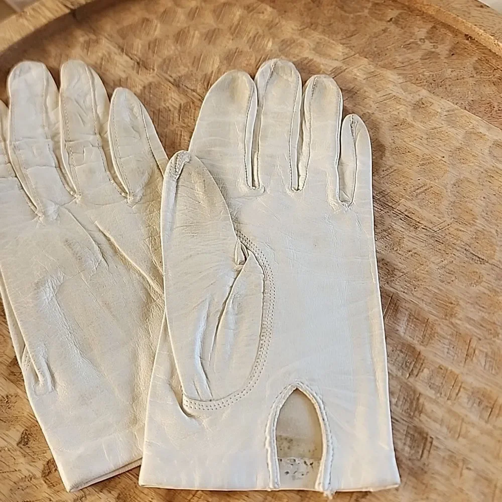 Vintage disclosure wear