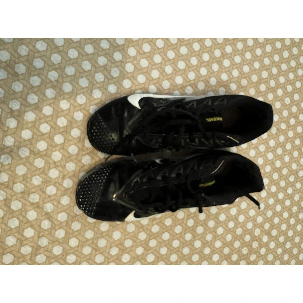 Nike boys black