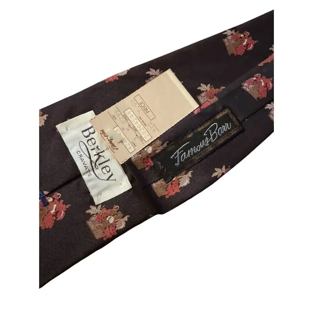 Vintage Berkley Cravats Thanksgiving Harvest Basket‎ Silk Tie Famous Barr NWT