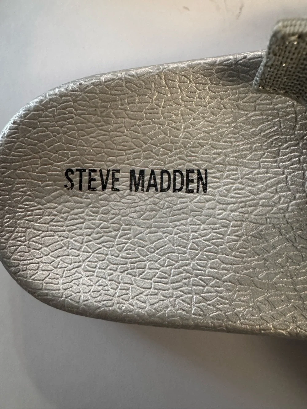 Steve Madden Kids Glitter Silver Slide Sandals with Elastic Stap