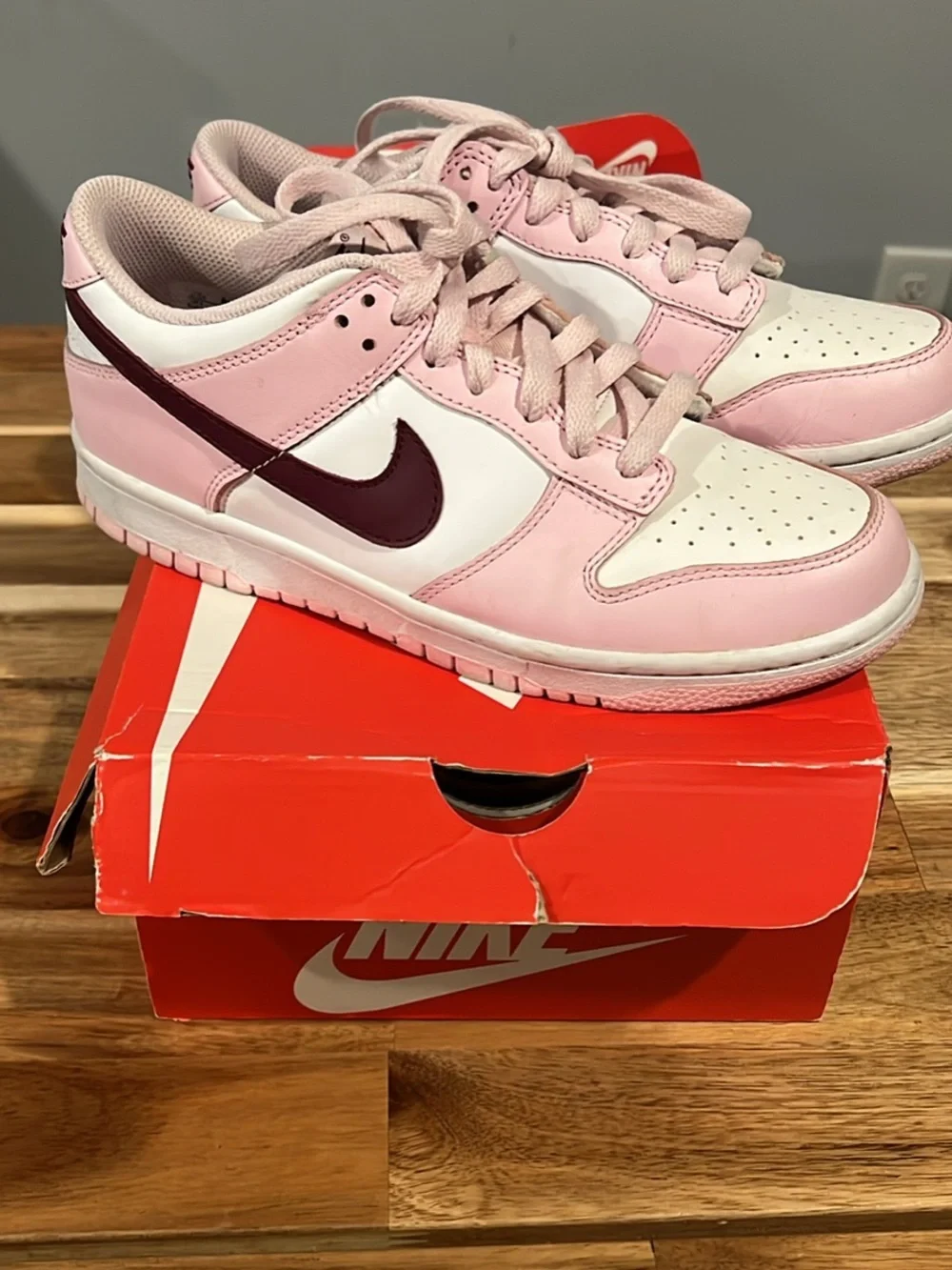 Nike classic low