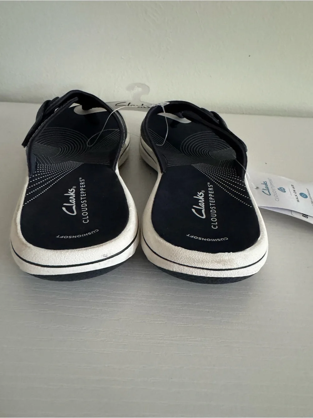Clarks lightweight flip