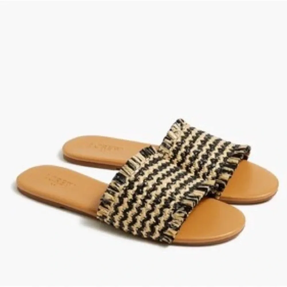 J Crew size 7 Raffia woven black and cream slide sandals