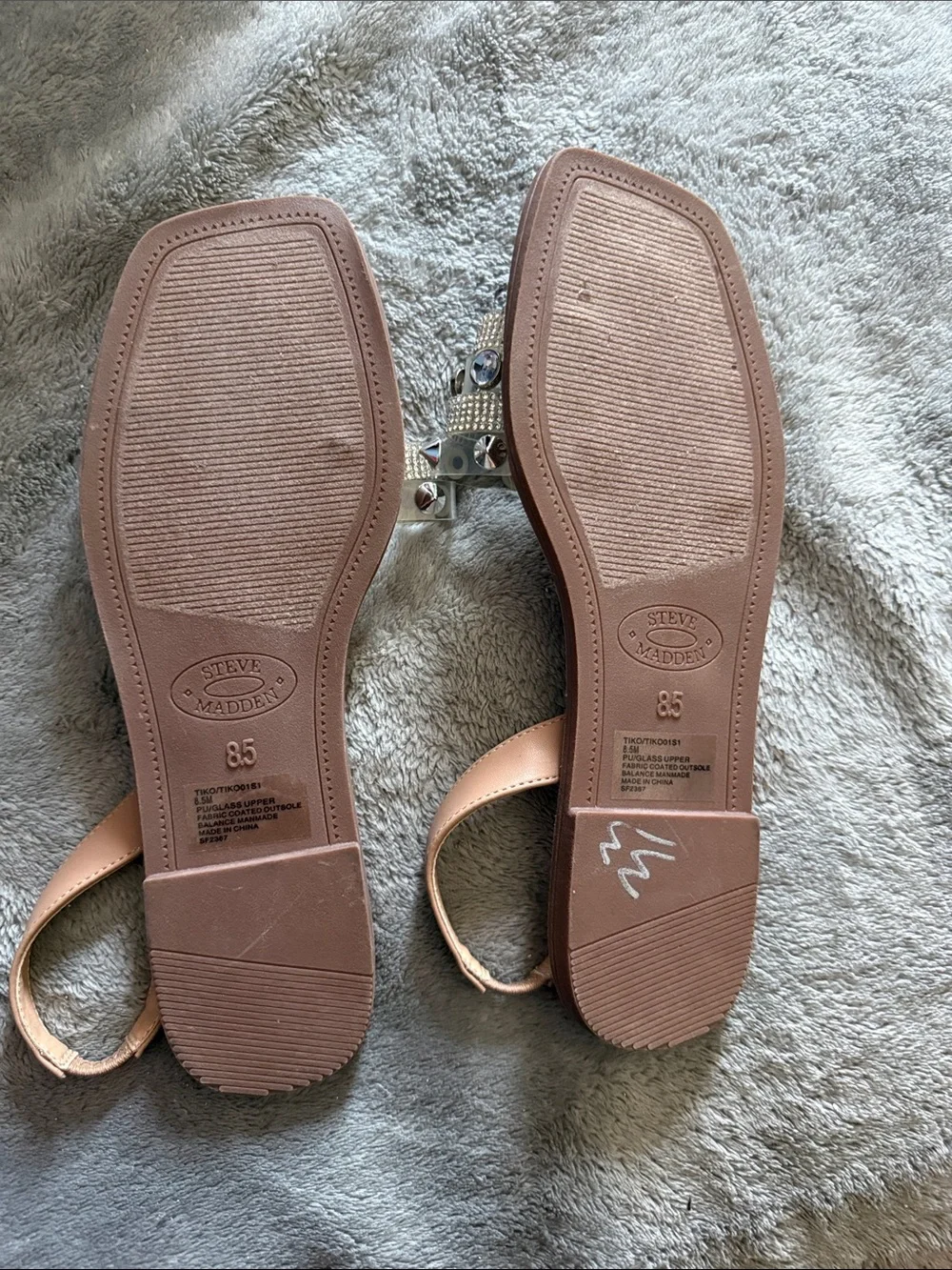 Steve Madden tan steve
