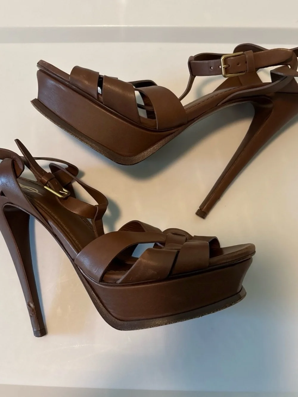 Yves Saint Laurent yves saint