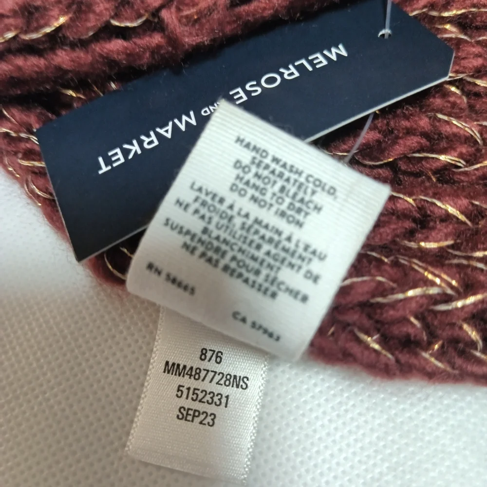 Melrose and Market  Knit Scarf with Fringe In Burgundy And Gold Metallic