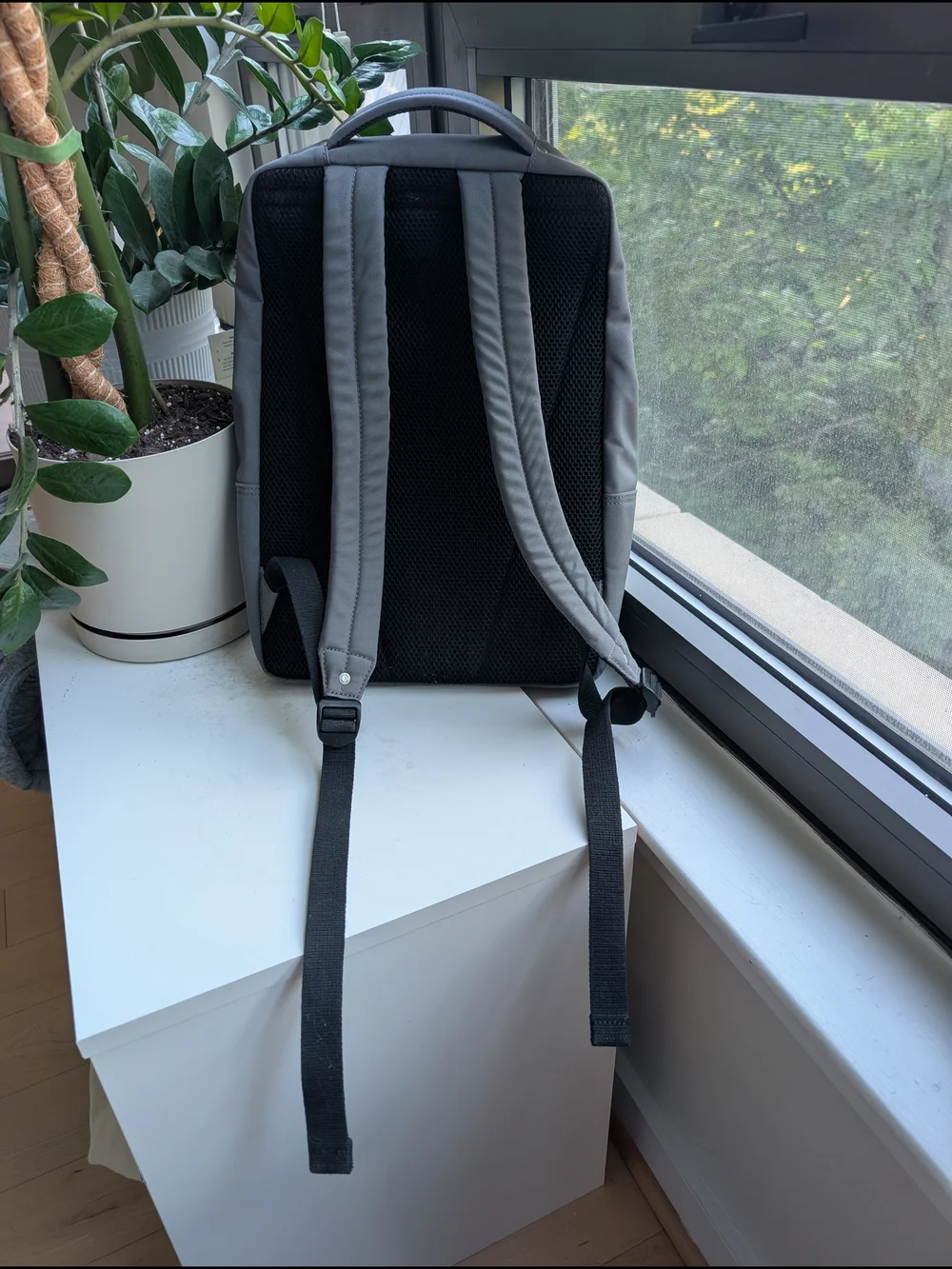 Jack Spade sleek minimalist