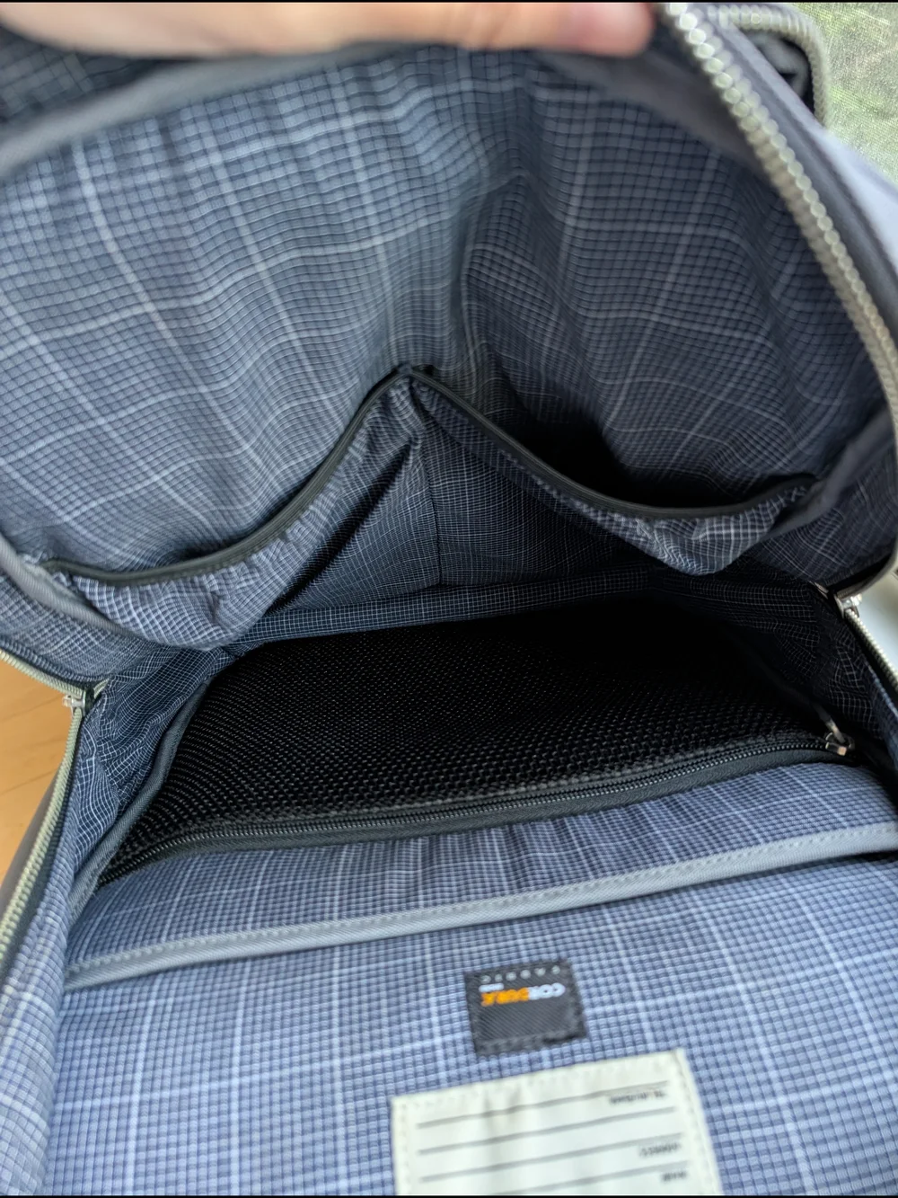 Jack Spade sleek minimalist