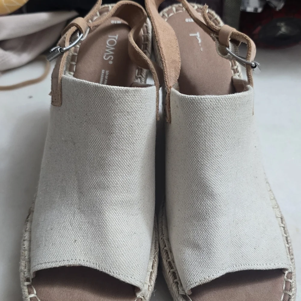 Toms espadrille wedge