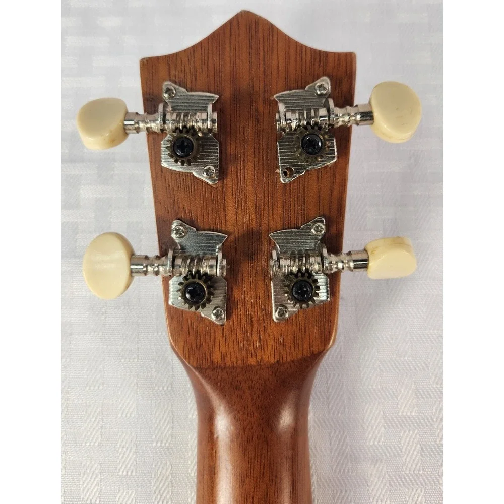 Mitchell MU40NT Concert Ukulele Natural Musical Instrument