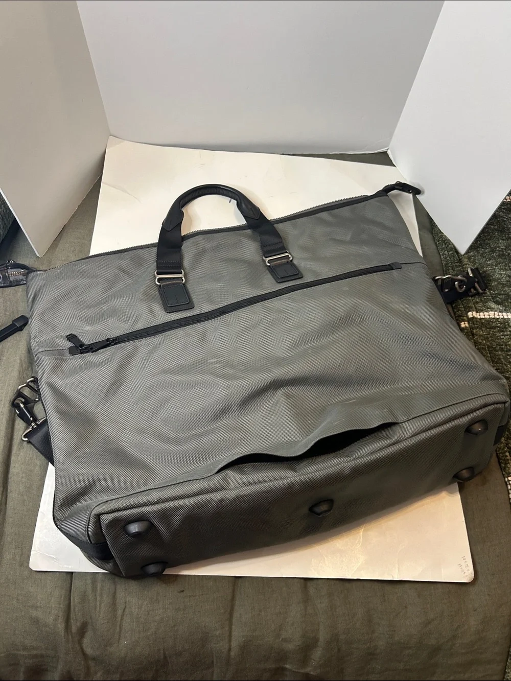 Tumi durable gray